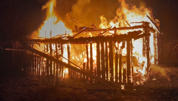 Якась містика в селі твориться: у чоловіка згоріли кролі, кури та «Кентавр»