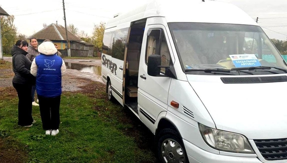 Безплатний соціальний автобус гуманітарної місії «Проліска» в Ічнянській громаді