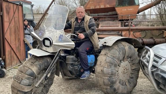 Олег Міткевич на каракаті, Тупичівська громада